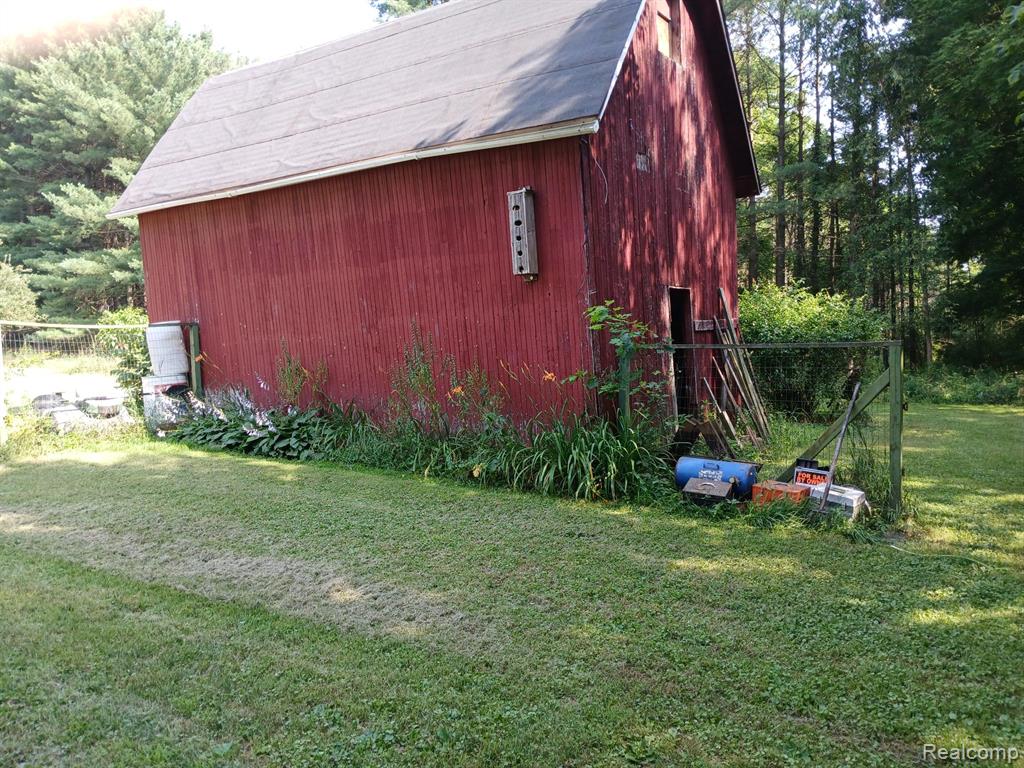 18073 Sharon Valley Road, Manchester, MI 48158 — Photo 3