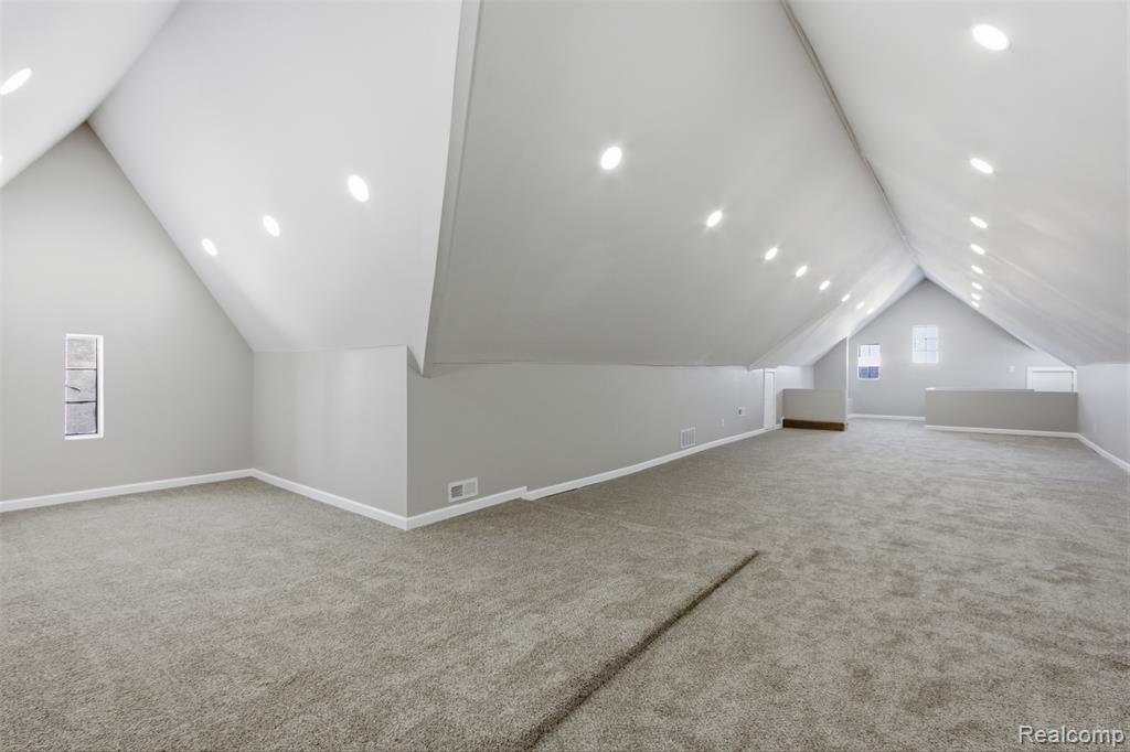 9500 La Salle Boulevard, Detroit, MI 48206 — Photo 36