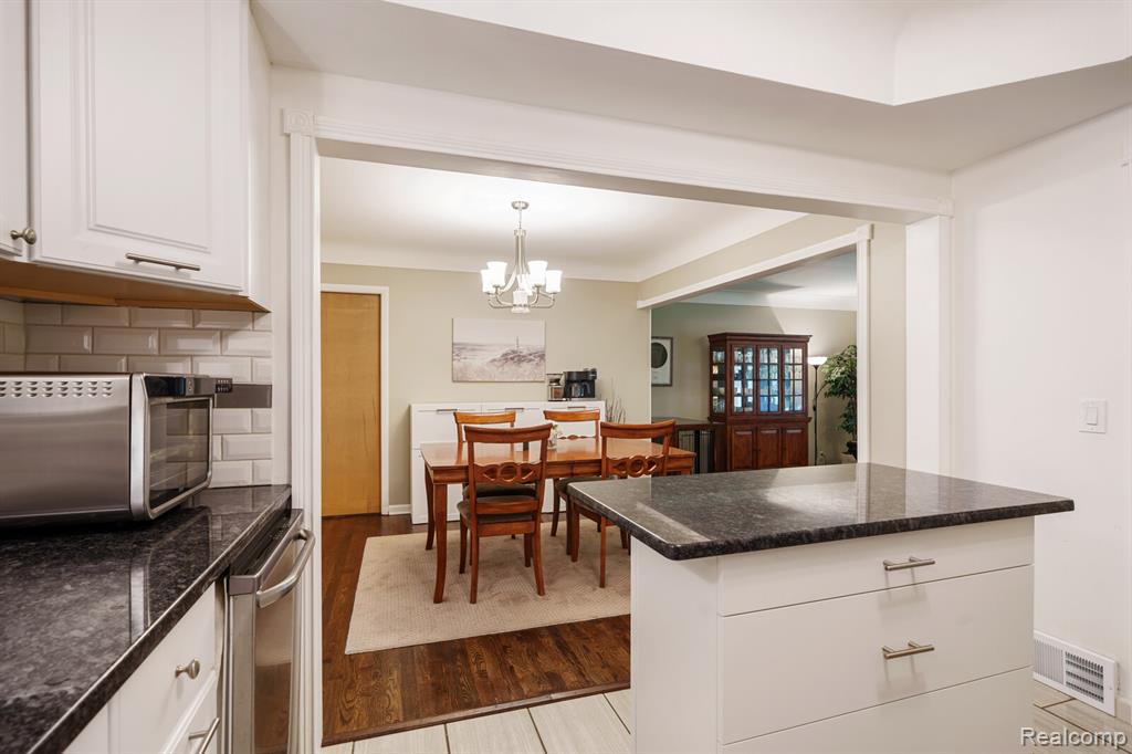 6255 Candler Drive, Shelby Twp, MI 48316 — Photo 13