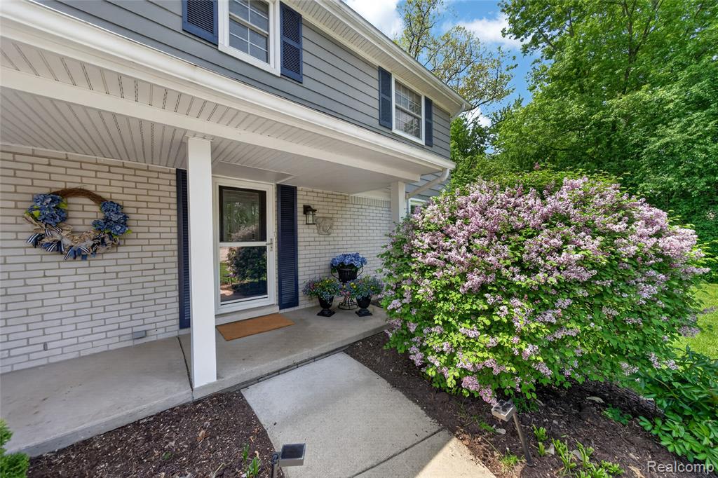 3717 Tyrconnel Court, West Bloomfield, MI 48323 — Photo 3