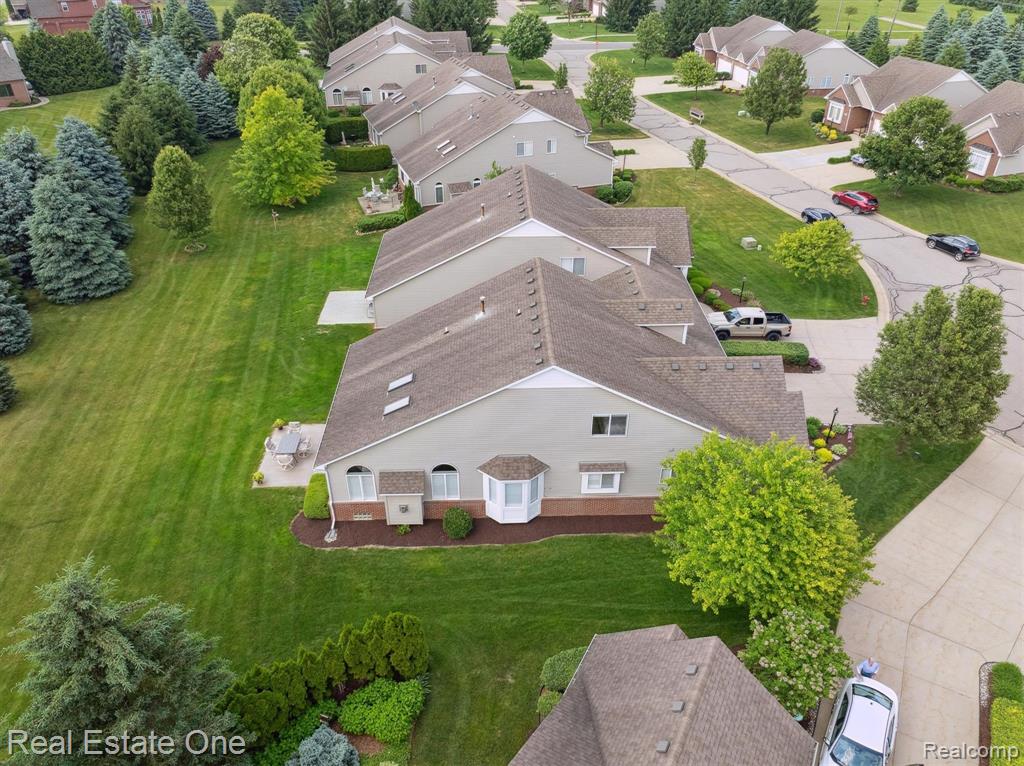 446 Delmar Court, Highland, MI — Photo 58