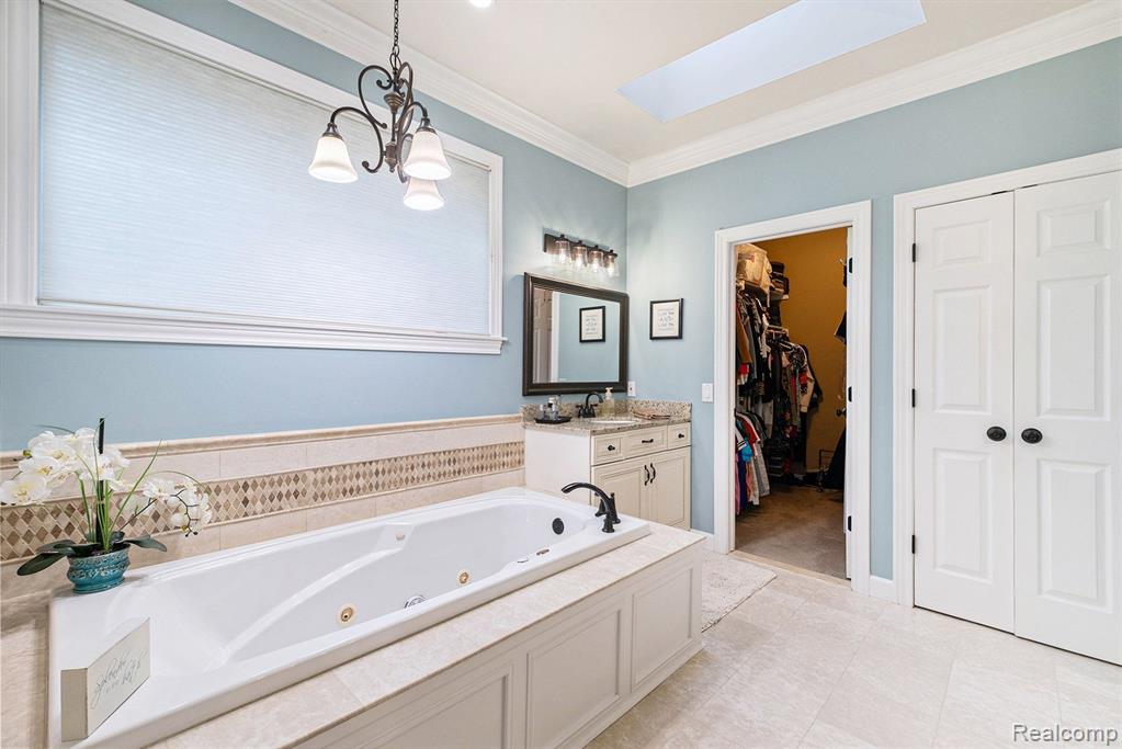 5259 PINEWOOD Drive, Brighton, MI 48116 — Photo 24