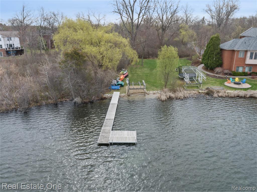 508 Woodstone Court, White Lake, MI — Photo 4