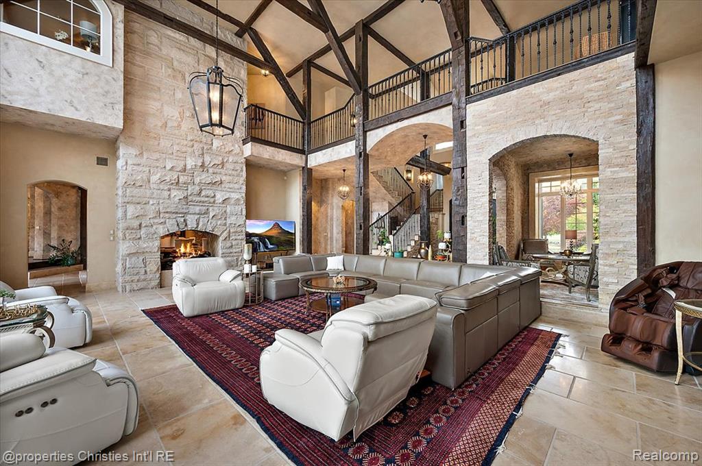 3701 Northwood, West Bloomfield, MI, 48324