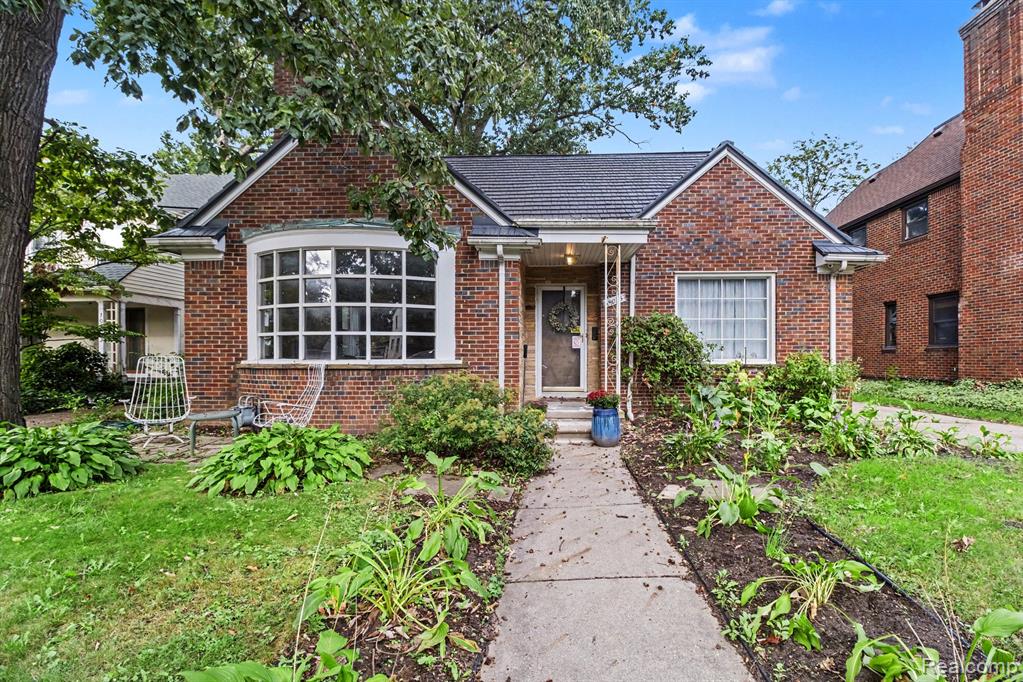19015 Muirland Street, Detroit, MI 48221