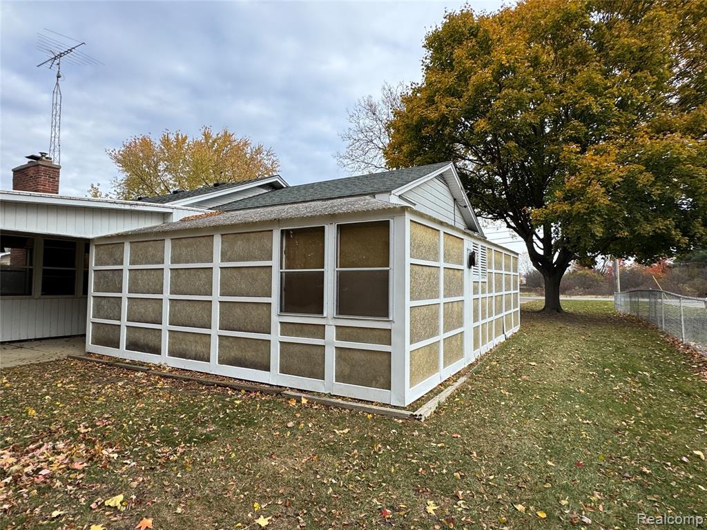 5374 Torrey Road, Flint, MI 48507 — Photo 33