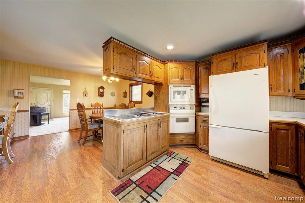5489 Academy Street, Dearborn Heights, MI 48125 — Photo 32