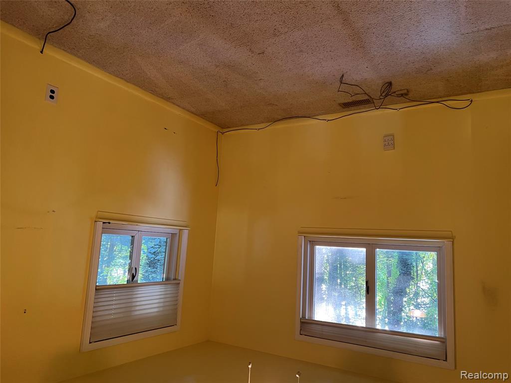 12352 Burns Road, Carleton, MI 48117 — Photo 18