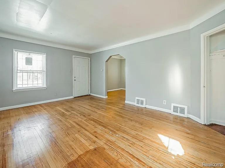 9744 Lakepointe Street E, Detroit, MI 48224 — Photo 16
