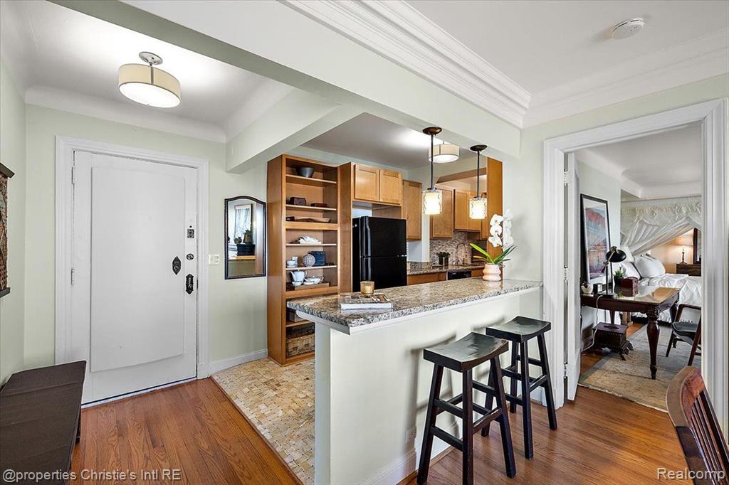 15 E KIRBY Street, 825, Detroit, MI 48202 — Photo 44