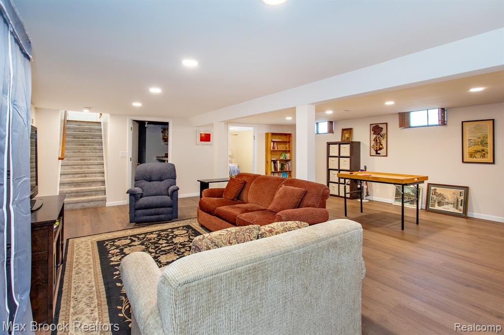 14271 Lincoln Street, Oak Park, MI 48237 — Photo 27