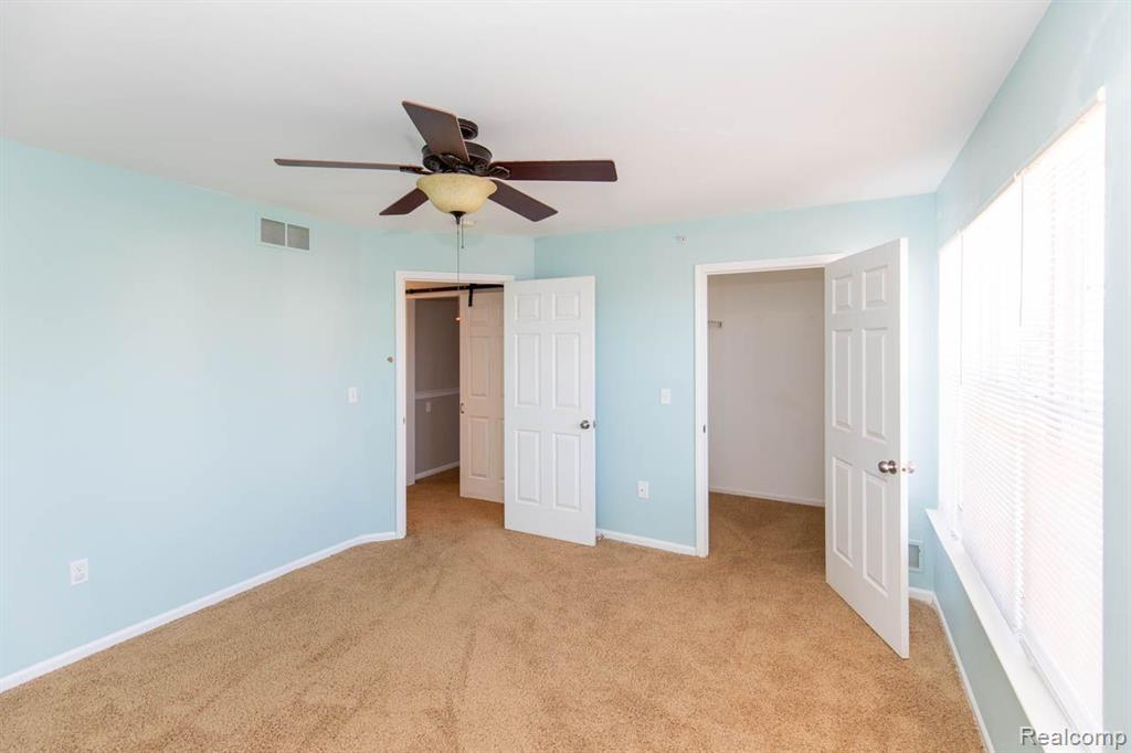 475 CHERRY ORCHARD Road, Canton, MI 48188 — Photo 39