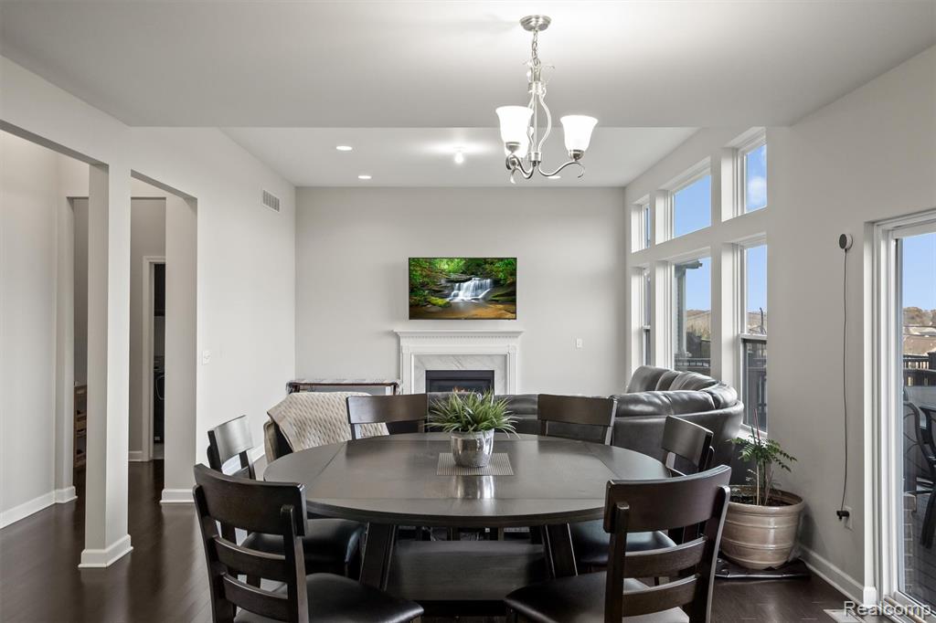 4882 E Stonegate Circle, Lake Orion, MI — Photo 18