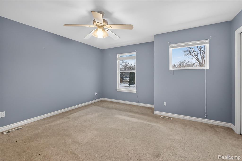 9399 Oakdale Street, Clay, MI 48001 — Photo 16