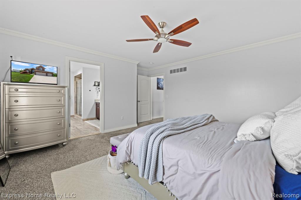 56713 Peach Tree Lane, Macomb, MI 48042 — Photo 16