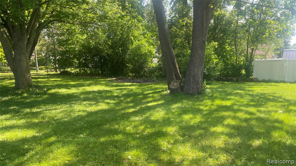 2966 Burlington Drive, Buena Vista, MI 48601 — Photo 54