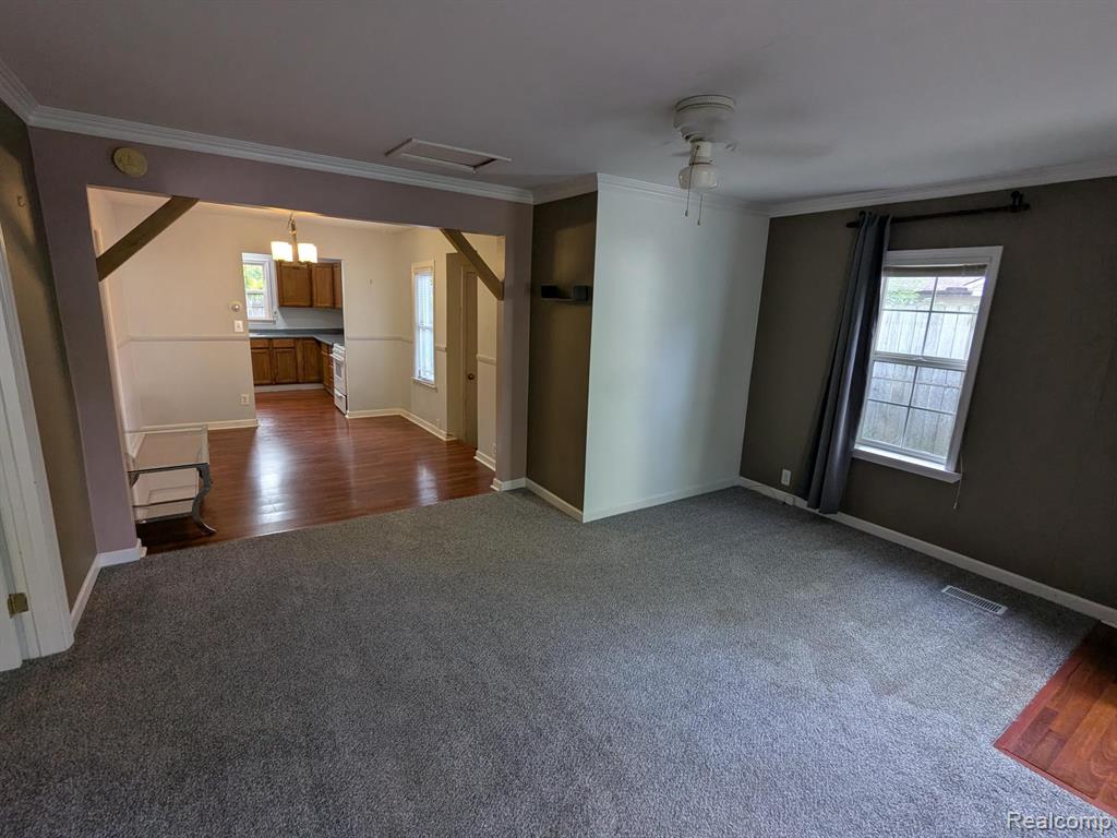 2305 Hester Court, Keego Harbor, MI 48320 — Photo 9