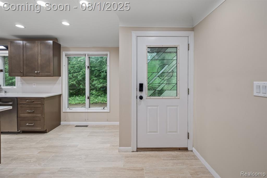 4866 Walnut Lake Road, Bloomfield Hills, MI — Photo 3