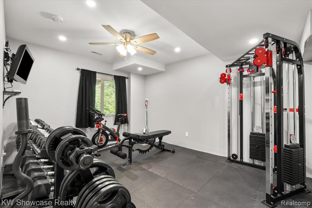 41775 Steinbeck Glen, Novi, MI 48377 — Photo 32
