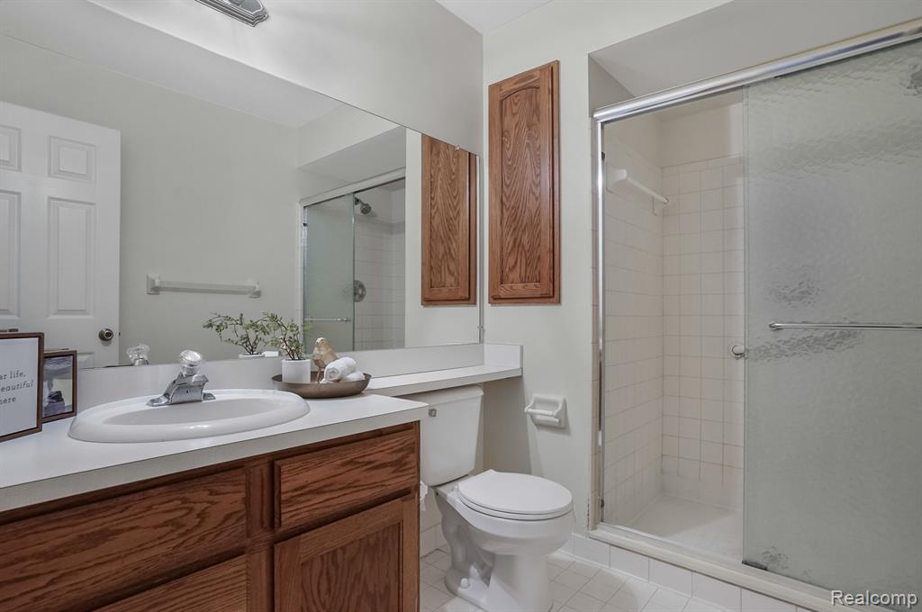1000 PINEWOOD, Brighton, MI 48116 — Photo 31