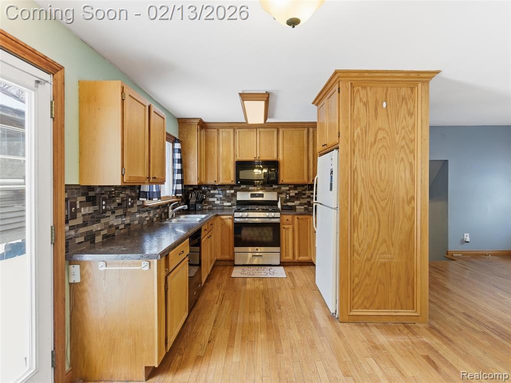 2222 Landmark Drive, Lapeer, MI 48446 — Photo 9