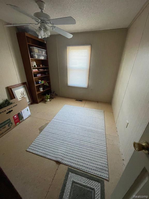 72 S Valley Drive, Swartz Creek, MI 48473 — Photo 12