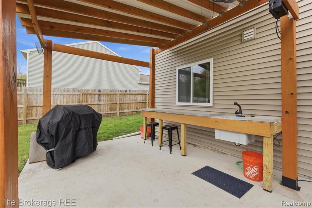 223 Creek Pointe Circle, Durand, MI 48429 — Photo 40