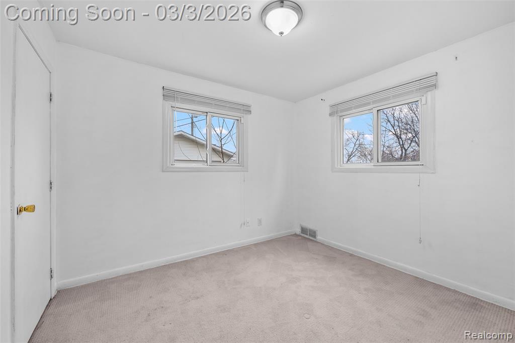 139 Belton Street, Garden City, MI — Photo 17