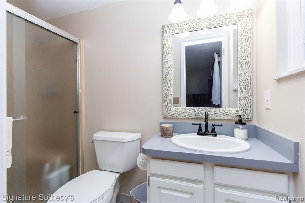 4086 Cherry Garden Drive, Commerce Twp, MI 48382 — Photo 21