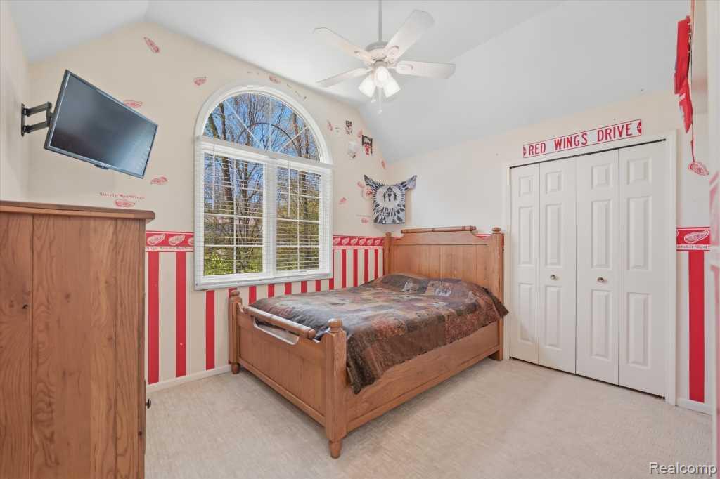 7042 Autumn Wood Drive, Brighton, MI 48116 — Photo 21