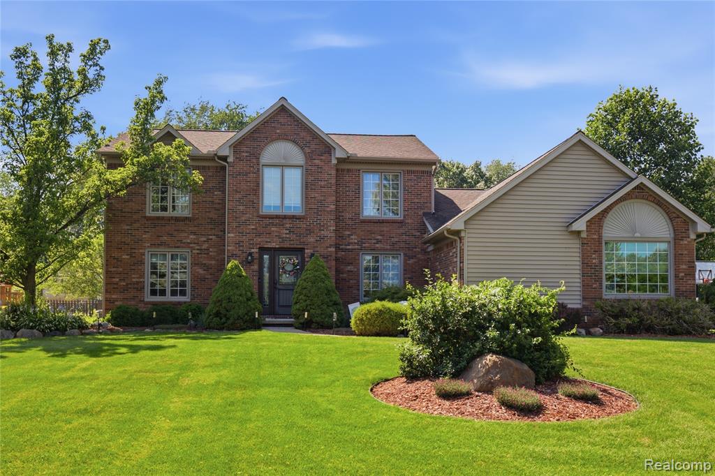 1817 Deer View Court, Howell, MI 48843 — Photo 2
