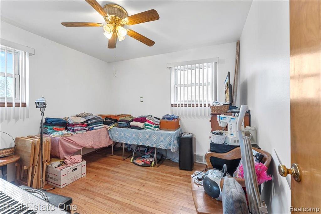 922 5TH Street, Wyandotte, MI 48192 — Photo 13