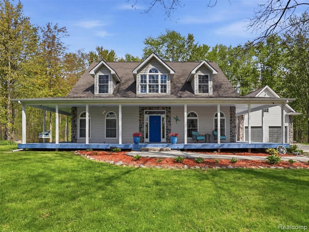 5790 Roberts Road, Cottrellville, MI — front exterior