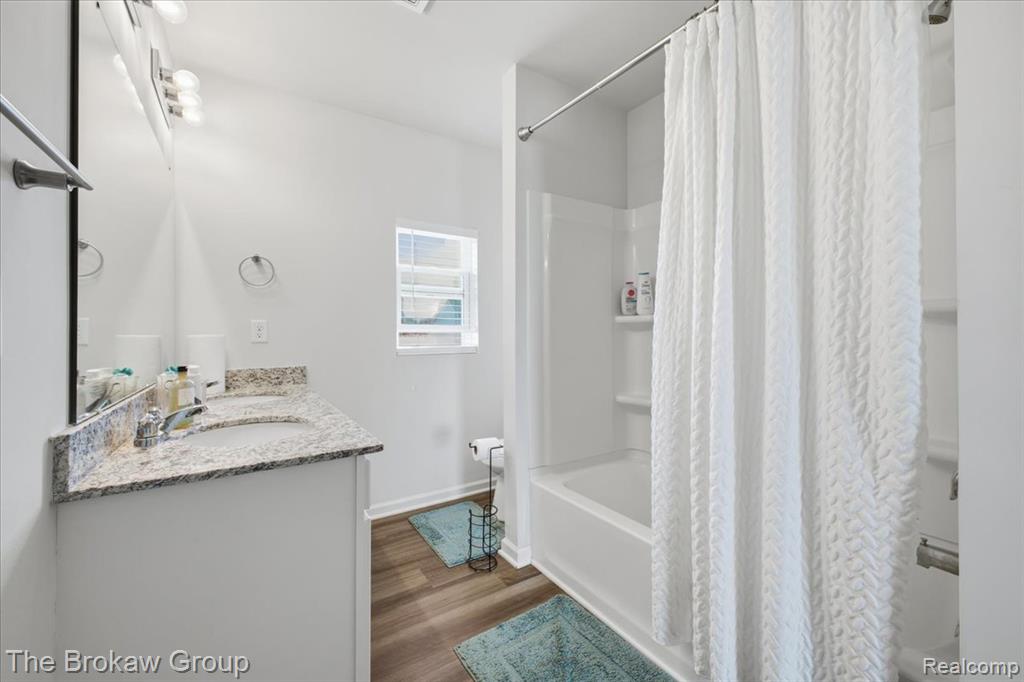 2222 Champion Drive, Burton, MI 48519 — Photo 41