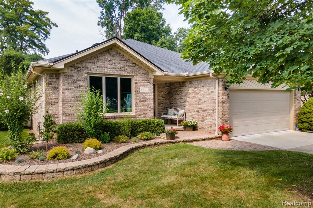 6821 Carriage Creek Drive, Washington, MI — Photo 23