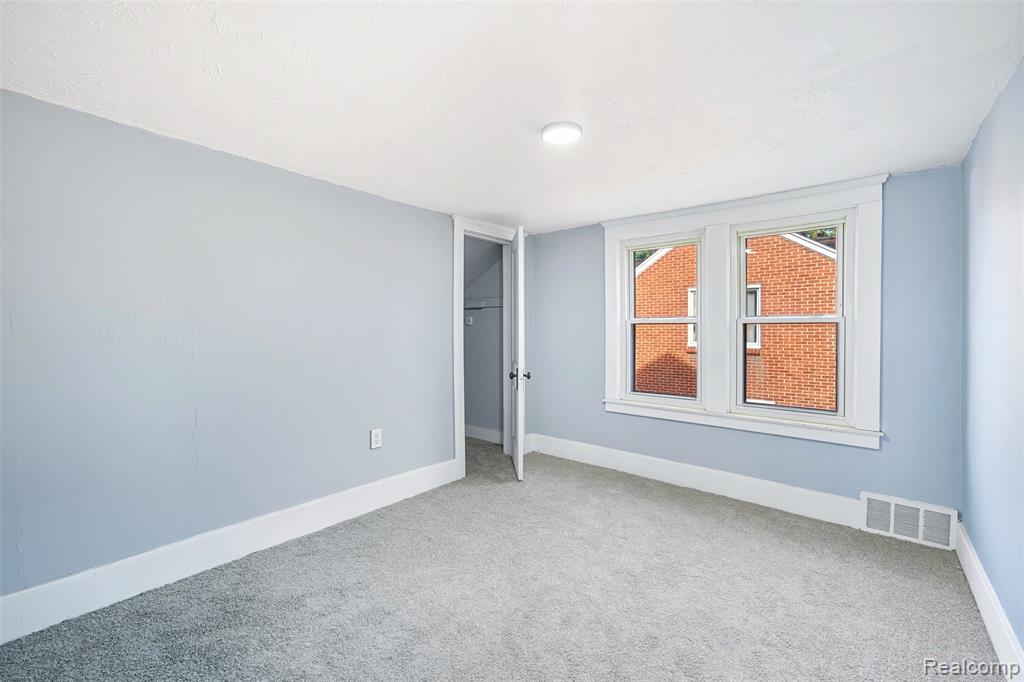 7335 Gronow, Center Line, MI 48015 — Photo 27