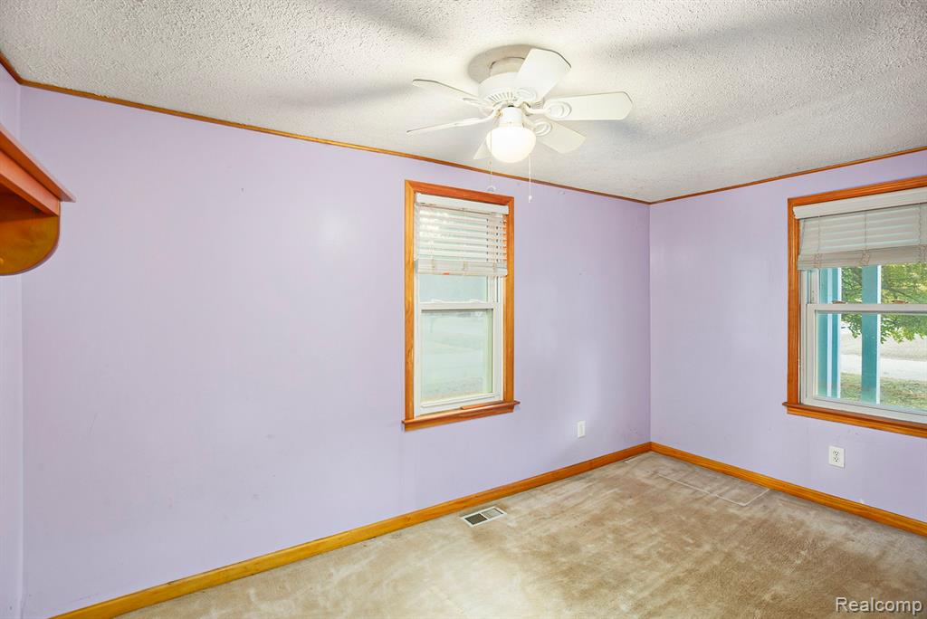 8123 Janis Street, Shelby Twp, MI 48317 — Photo 13