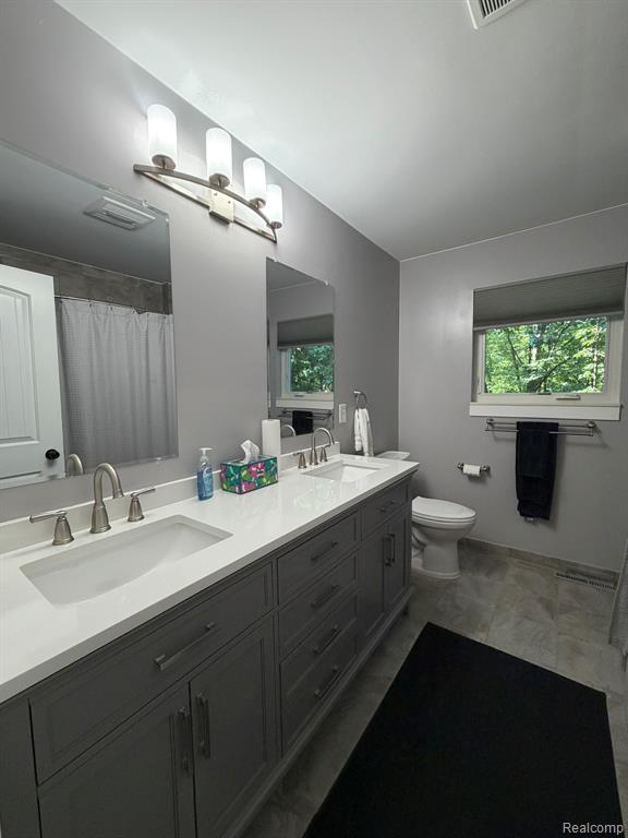 825 Rowlinson Lane, Ortonville, MI 48462 — Photo 18