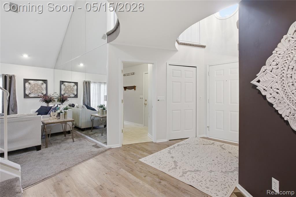 6432 Pinebrook Lane, Burton, MI 48509 — Photo 3