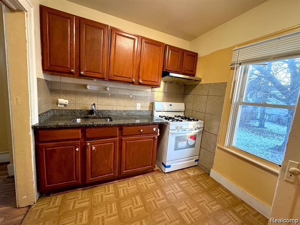 7534 Fisher Avenue, Warren, MI 48091 — Photo 11