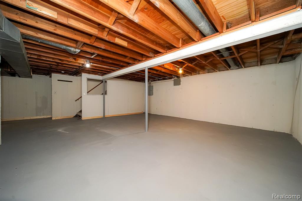 30644 HAYES Road, Roseville, MI 48066 — Photo 56