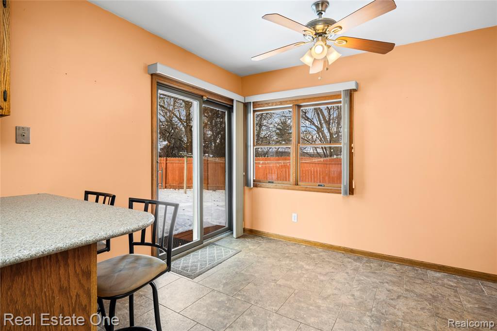 28615 Bloomfield Drive, Lathrup Village, MI 48076 — Photo 21