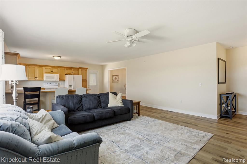 9941 Lange Road, Birch Run, MI 48415 — Photo 10