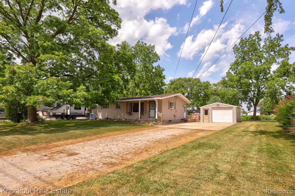 4912 Hepburn Road, Saginaw, MI 48603 — Photo 31