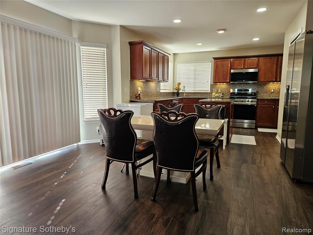 9582 Falmouth Drive, Ypsilanti, MI 48197 — Photo 3