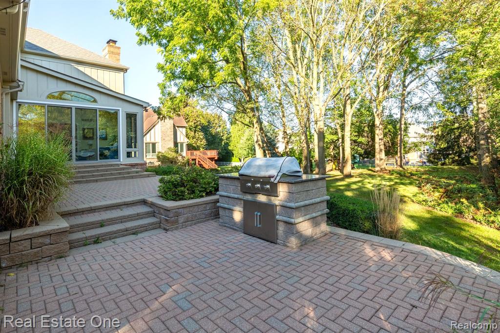 5538 CLEARVIEW Drive, Troy, MI 48098 — Photo 59