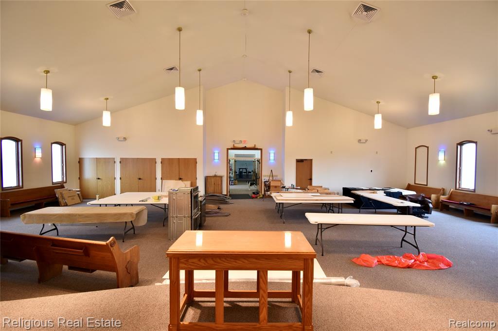 9537 S Clinton Trail, Eaton Rapids, MI 48827 — Photo 3
