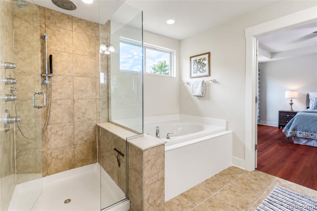 354 Findley Circle, Lake Orion, MI — Photo 39