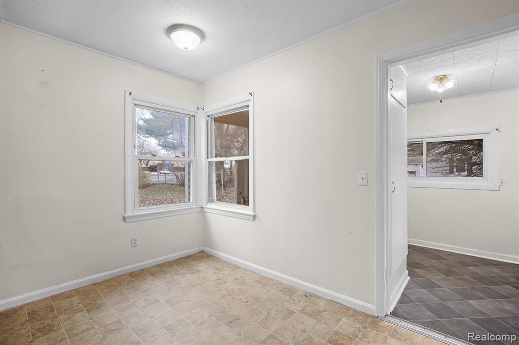 2048 Richards Street, Adrian, MI 49221 — Photo 14