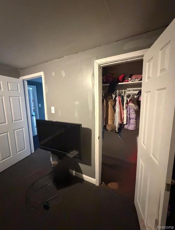 15411 Hazelridge Street - Photo 2